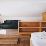 Апартаменти Haus Altenberger By We Rent, Summercard Included Целль-ам-Зеє