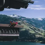 Haus Altenberger By We Rent, Summercard Included Апартаменти *