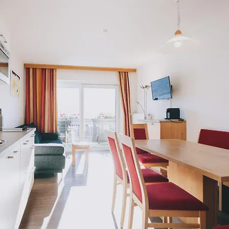 Haus Altenberger By We Rent 젤암제