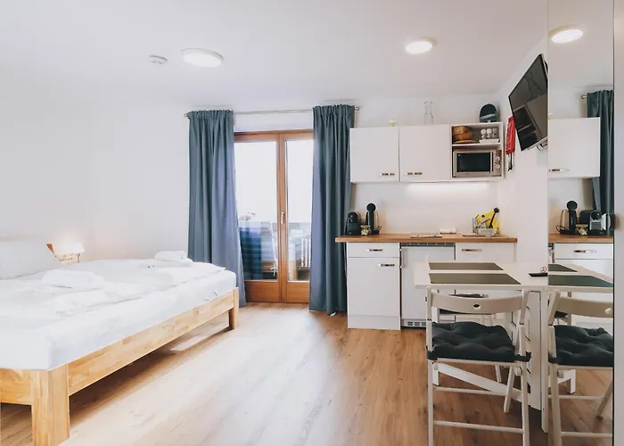 Haus Altenberger By We Rent, Summercard Included شقة *